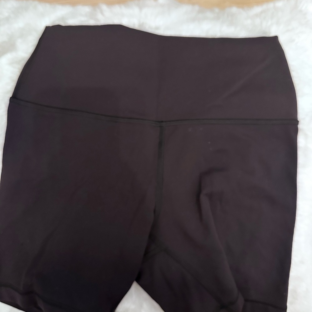 EUC Wunder Train High-Rise Short 6"